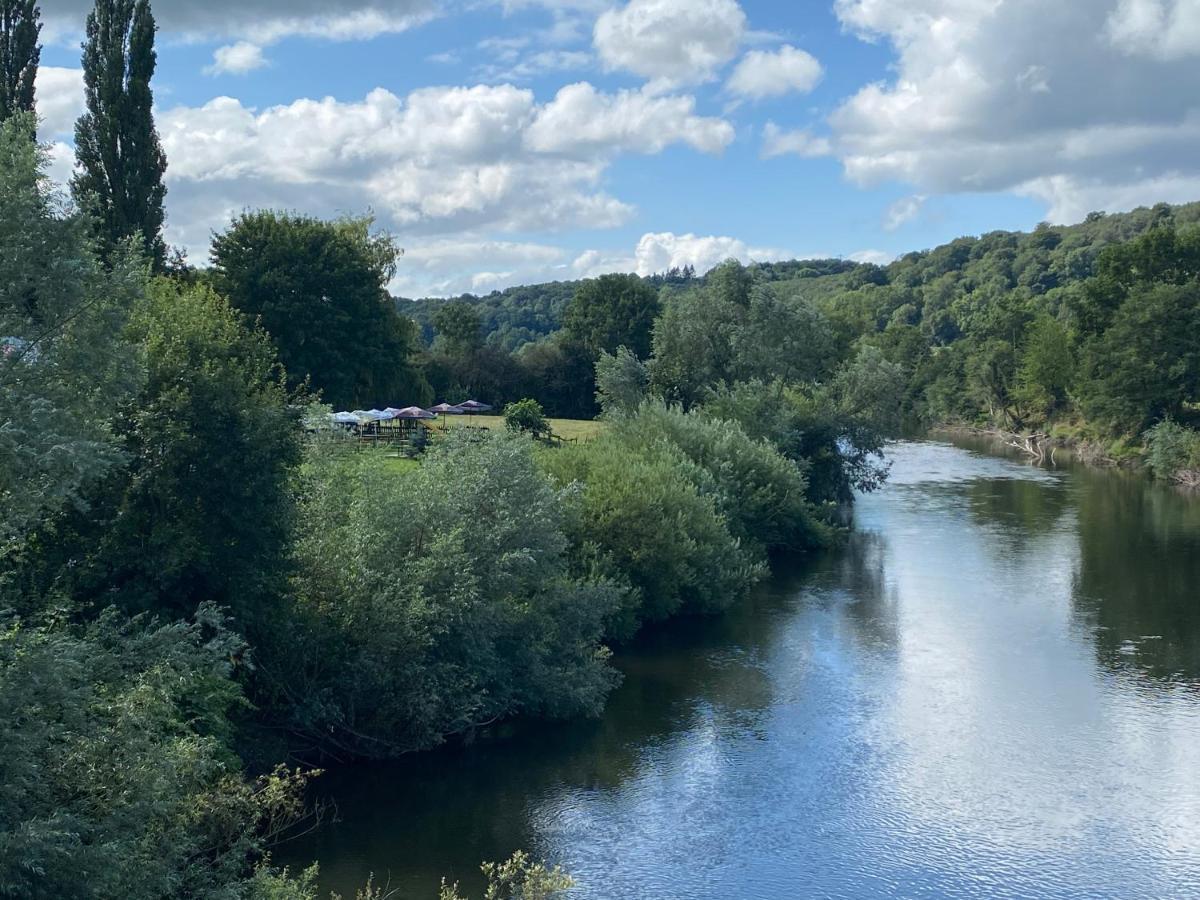 Chainbridge Usk Riverside Gastro Pub And Accommodation Trostrey Buitenkant foto