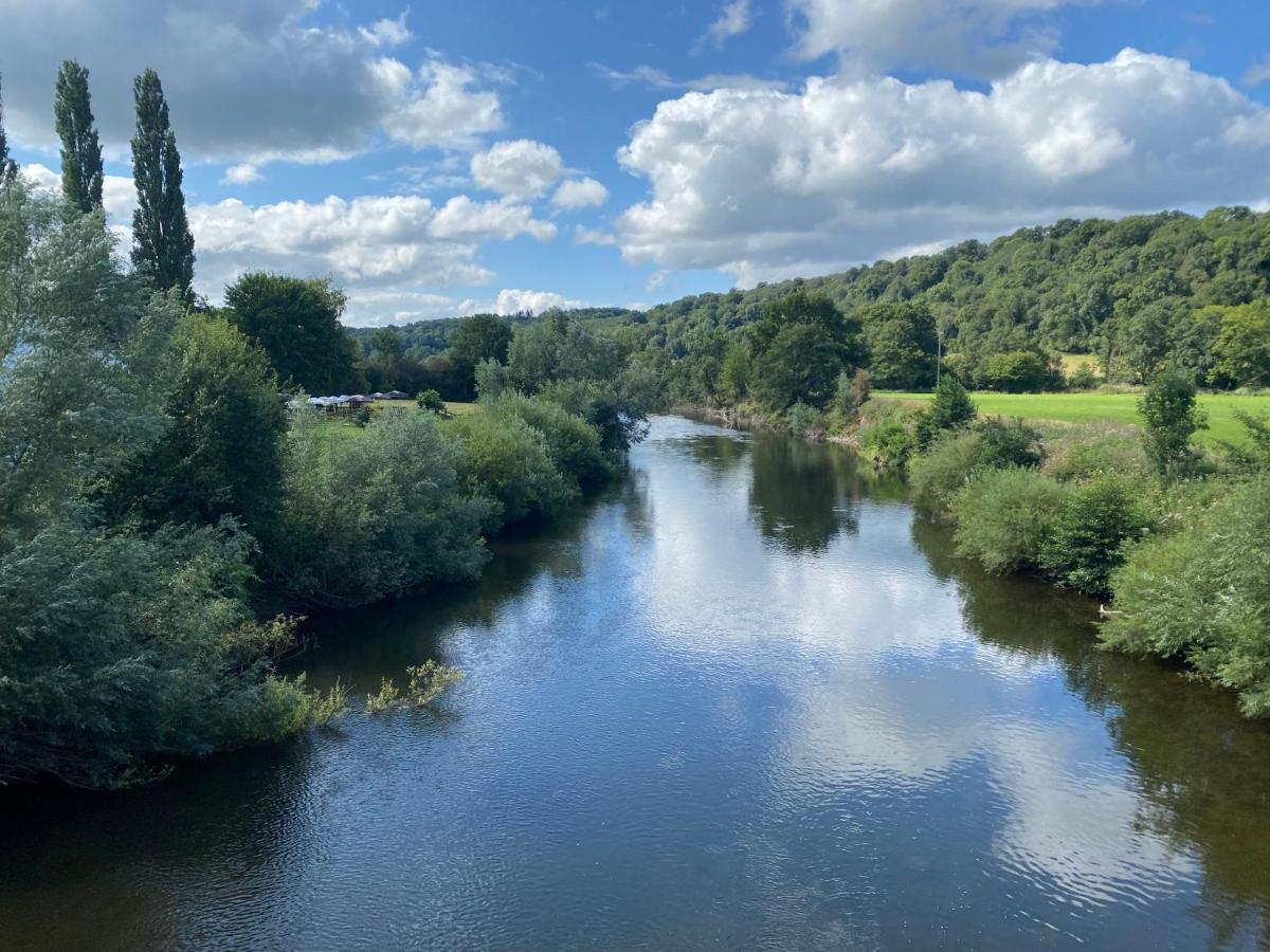 Chainbridge Usk Riverside Gastro Pub And Accommodation Trostrey Buitenkant foto