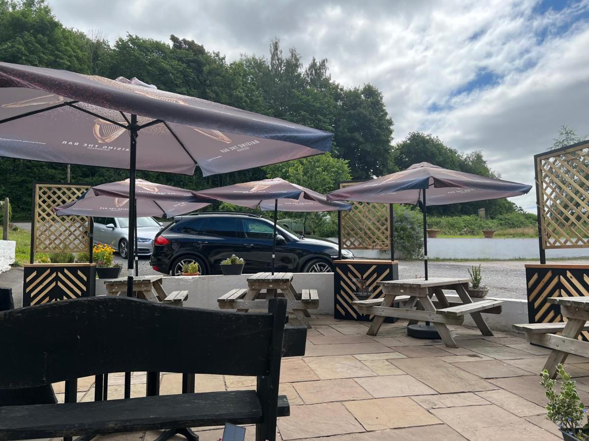 Chainbridge Usk Riverside Gastro Pub And Accommodation Trostrey Buitenkant foto