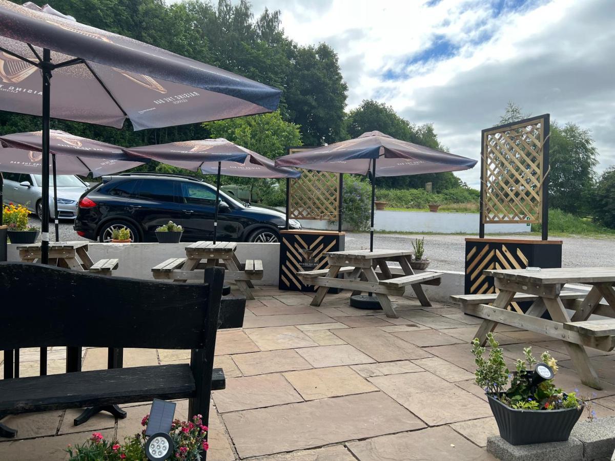 Chainbridge Usk Riverside Gastro Pub And Accommodation Trostrey Buitenkant foto